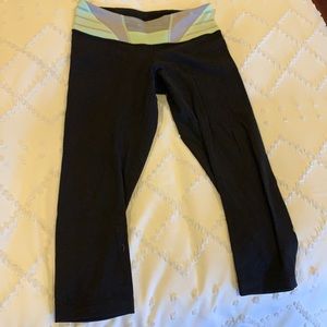 Lululemon workout capris